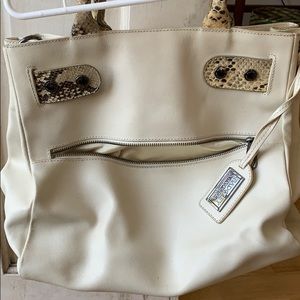 Badgley Mischka beige purse